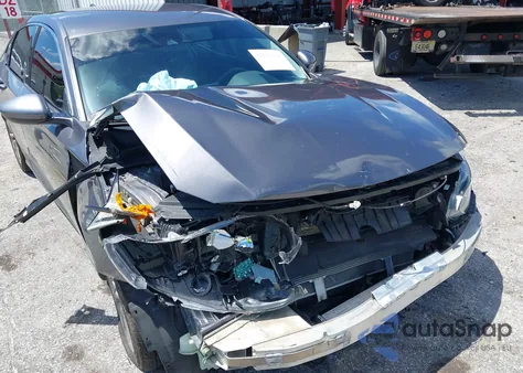 2020 Honda Accord Lx z USA, uszkodzony, nr VIN 1HGCV1F13LA137339